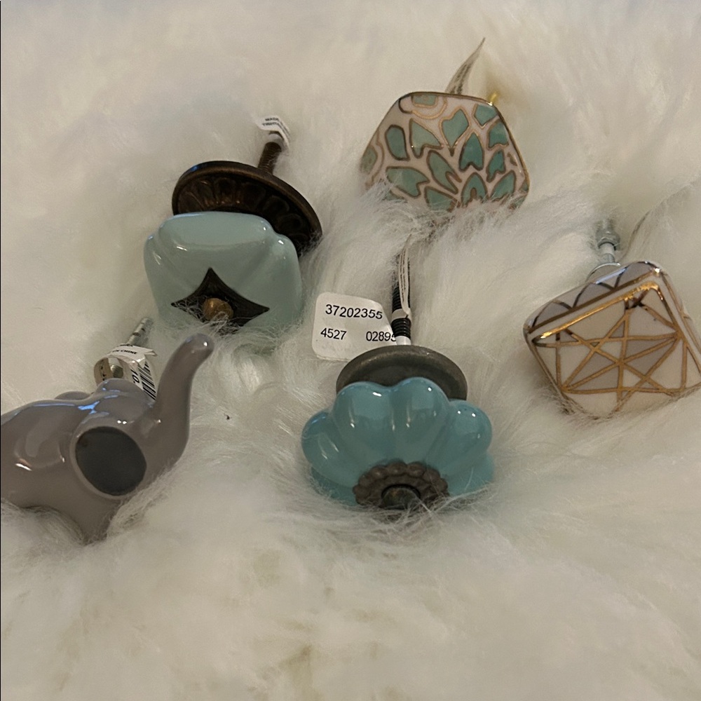 Assorted Decorative Porcelain Knobs Set
